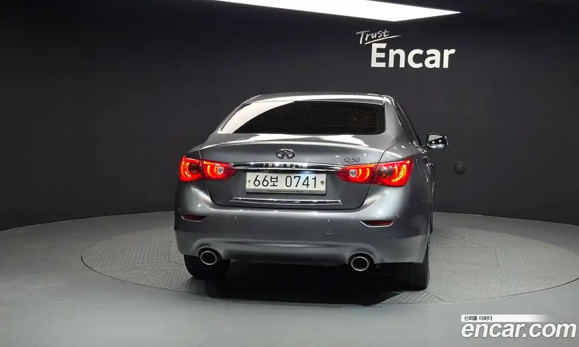 Infiniti Q50 2016 2.1 Автомат в Москве № 313742, фото 15