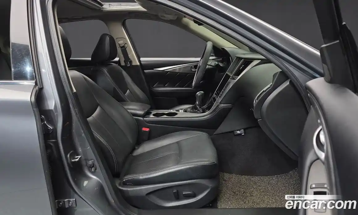 Infiniti Q50 2016 2.1 Автомат в Москве № 313742, фото 10