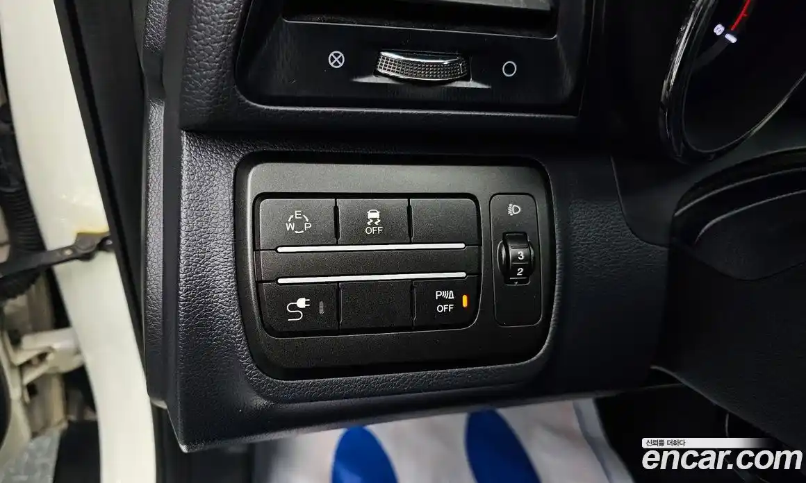 SsangYong TIBOLI 2016 1.6 Автомат в Москве № 31780, фото 20