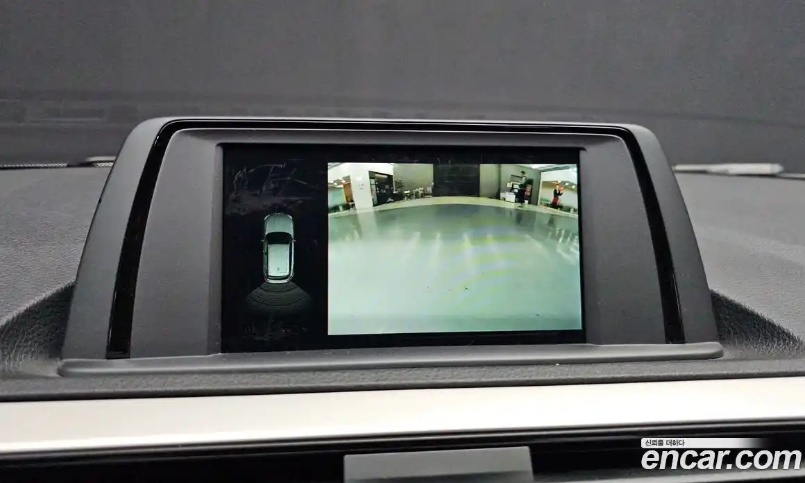 BMW 1-Series 2018 2.0 Автомат в Москве № 319536, фото 16