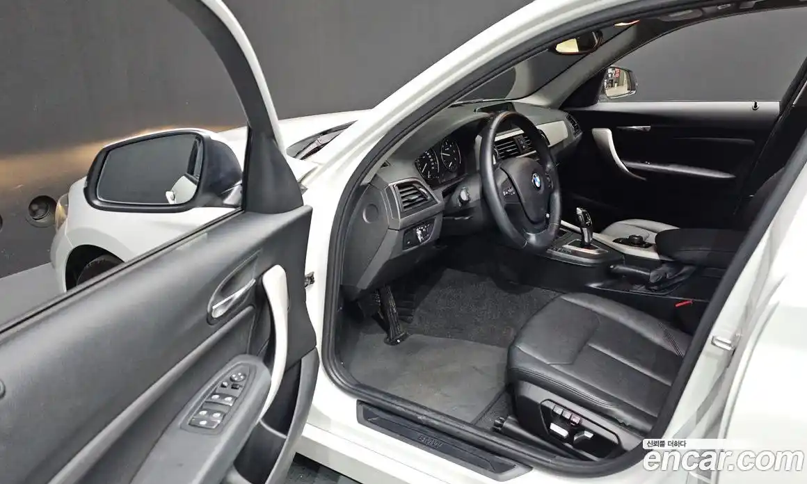 BMW 1-Series 2018 2.0 Автомат в Москве № 319536, фото 18