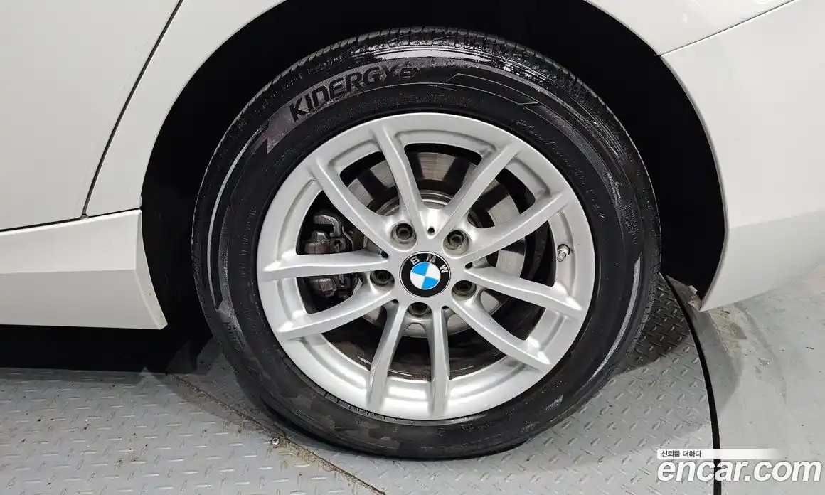 BMW 1-Series 2018 2.0 Автомат в Москве № 319536, фото 5