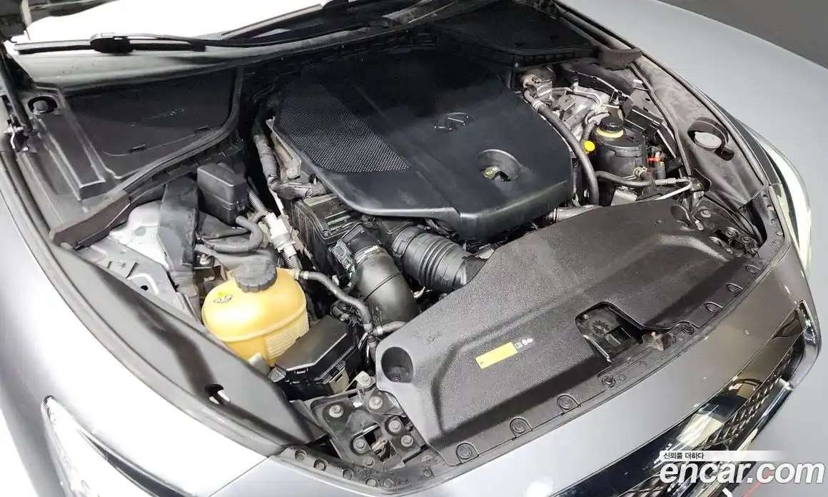 Infiniti Q50 2015 2.1 Автомат в Москве № 320486, фото 18