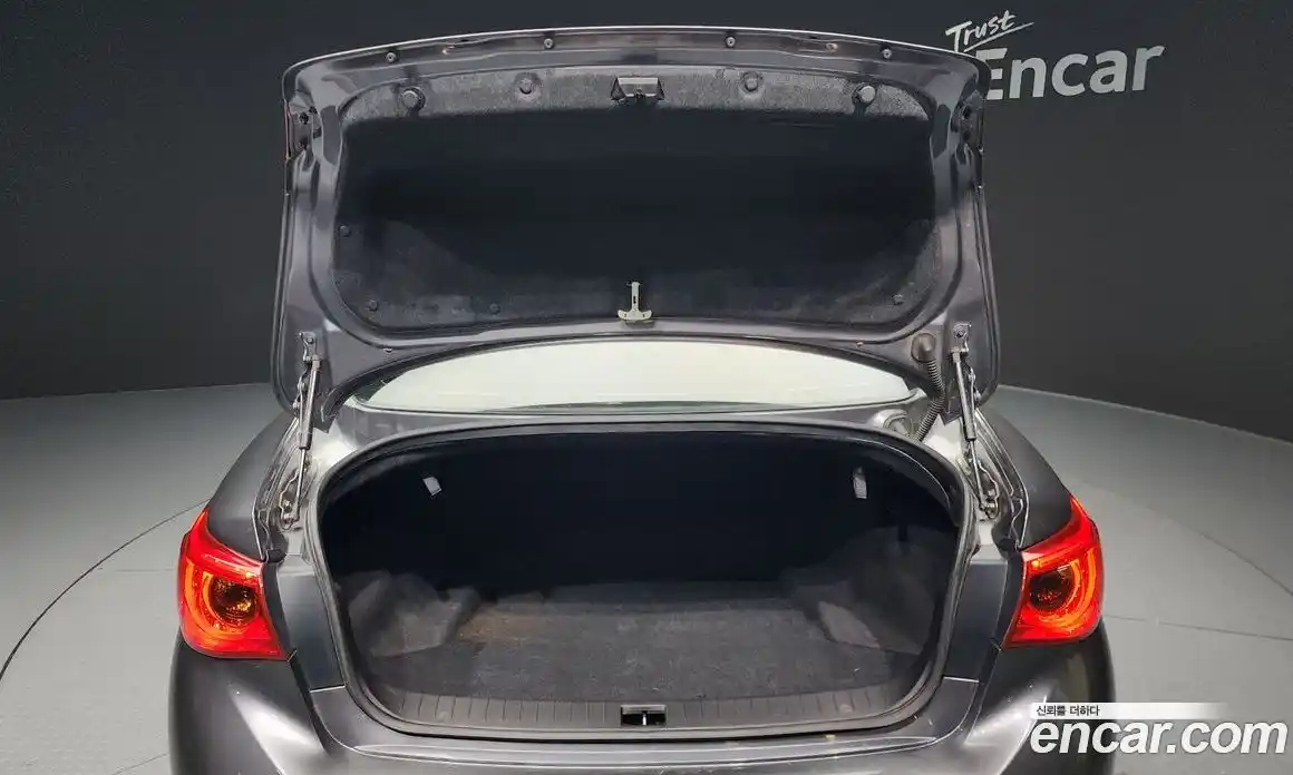 Infiniti Q50 2015 2.1 Автомат в Москве № 320486, фото 20