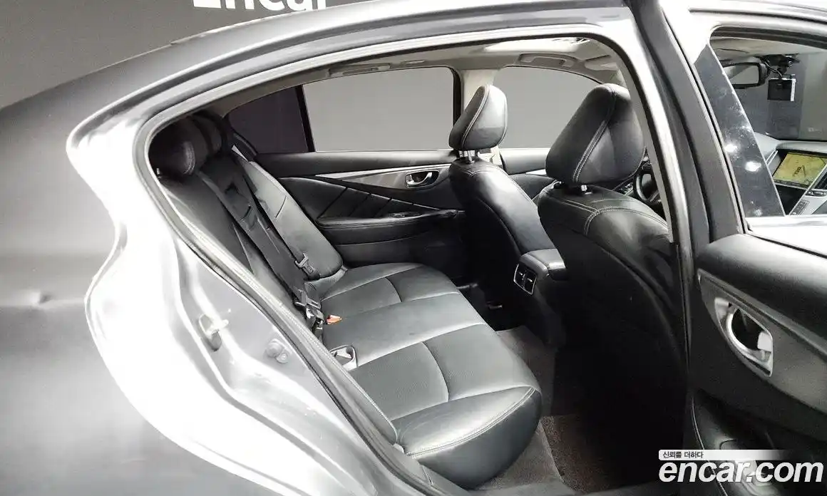 Infiniti Q50 2015 2.1 Автомат в Москве № 320486, фото 3