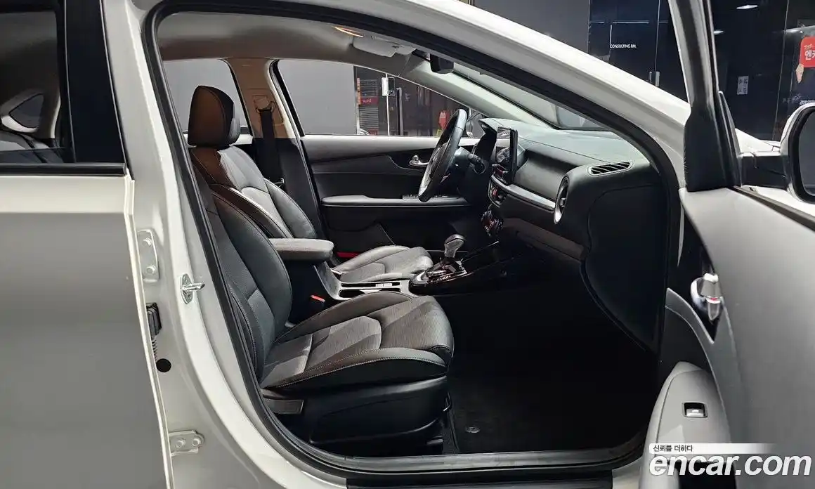 Kia K3 2022 1.6 Автомат в Москве № 321622, фото 12