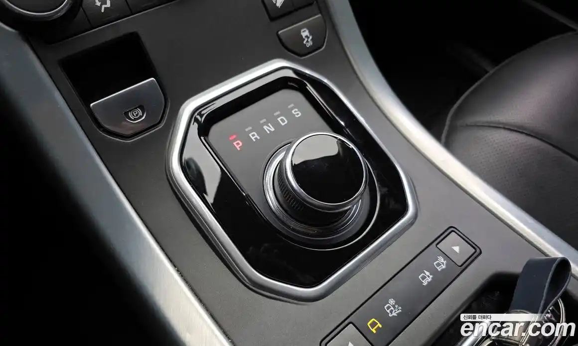 Land Rover Range-Rover Evoque 2019 2.0 Автомат в Москве № 333127, фото 5