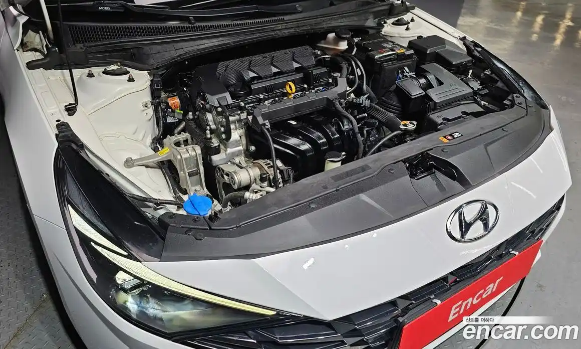 Hyundai Avante 2021 1.6 Автомат в Москве № 335448, фото 16