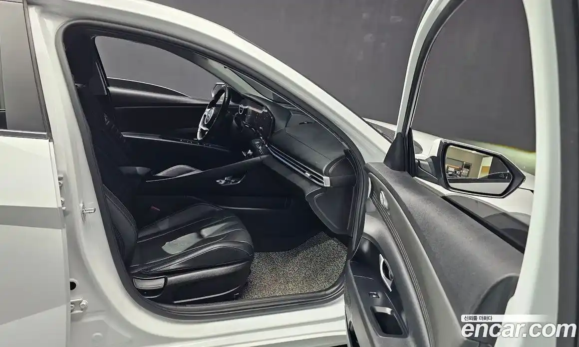 Hyundai Avante 2021 1.6 Автомат в Москве № 335448, фото 6