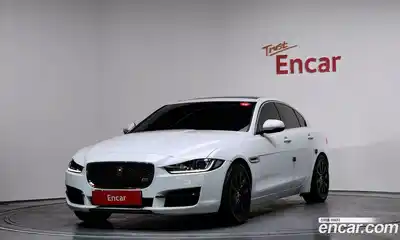 Jaguar XE 2017 2.0 Автомат в Москве № 335839, миниатюра 2