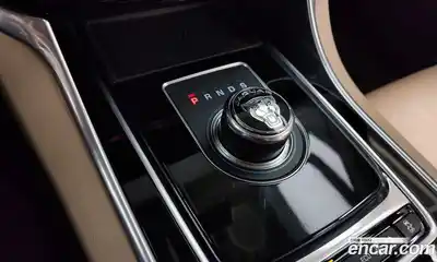 Jaguar XE 2017 2.0 Автомат в Москве № 335839, миниатюра 4