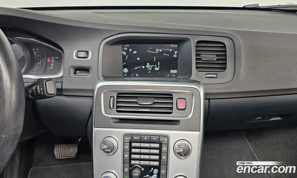 Volvo S60 2017 2.0 Автомат в Москве № 344189, фото 6