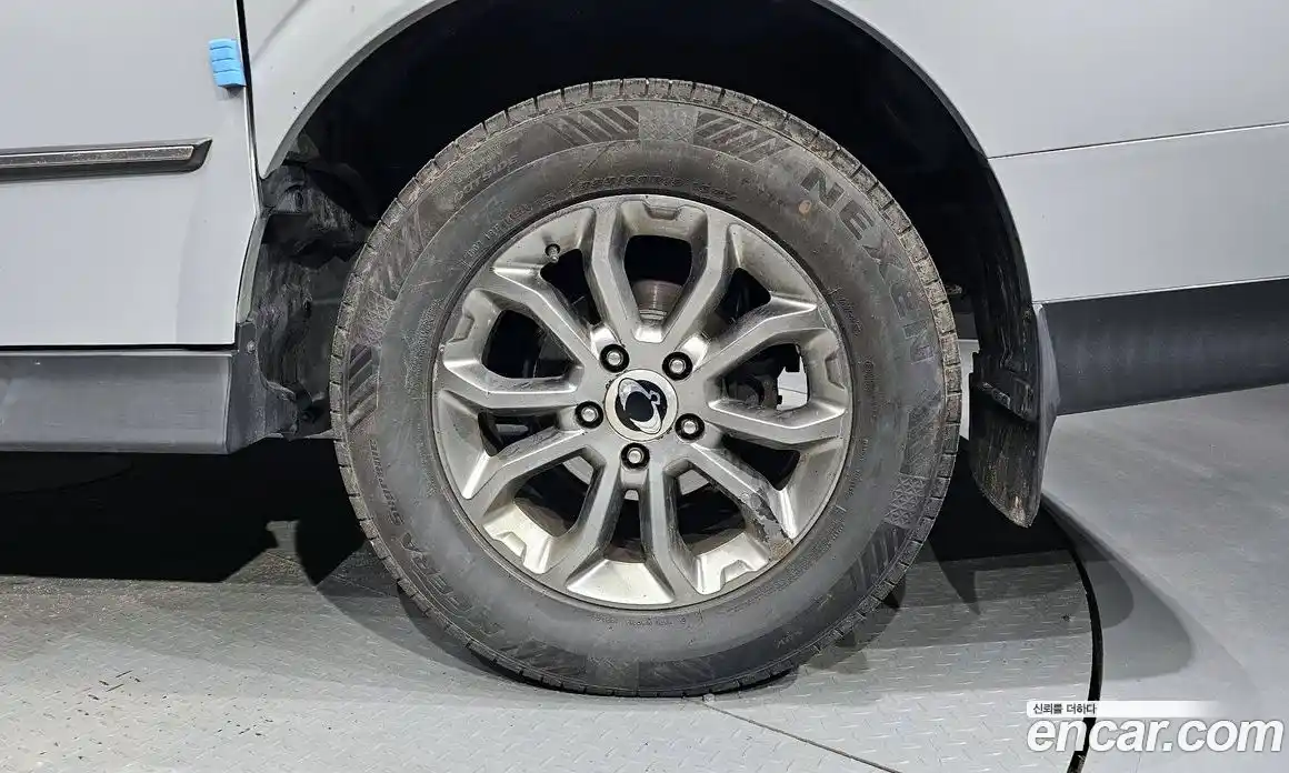 SsangYong Korando 2015 2.0 Автомат в Москве № 36468, фото 8