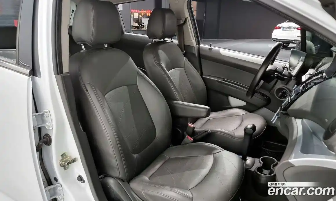 Chevrolet Spark 2013 1.0 Автомат в Москве № 37147, фото 14