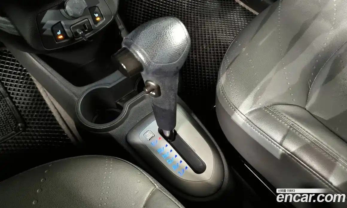 Chevrolet Spark 2013 1.0 Автомат в Москве № 37147, фото 6