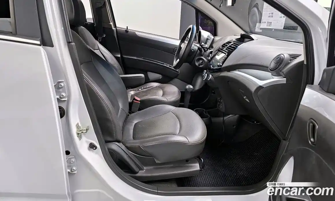 Chevrolet Spark 2013 1.0 Автомат в Москве № 40041, фото 19