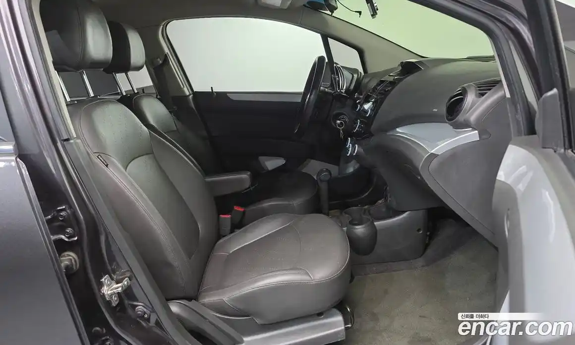 Chevrolet Spark 2014 1.0 Автомат в Москве № 42179, фото 19