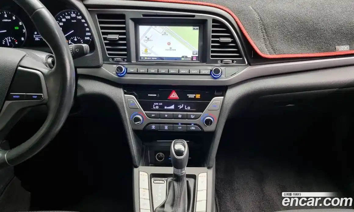 Hyundai Avante 2016 1.6 Автомат в Москве № 46871, фото 15