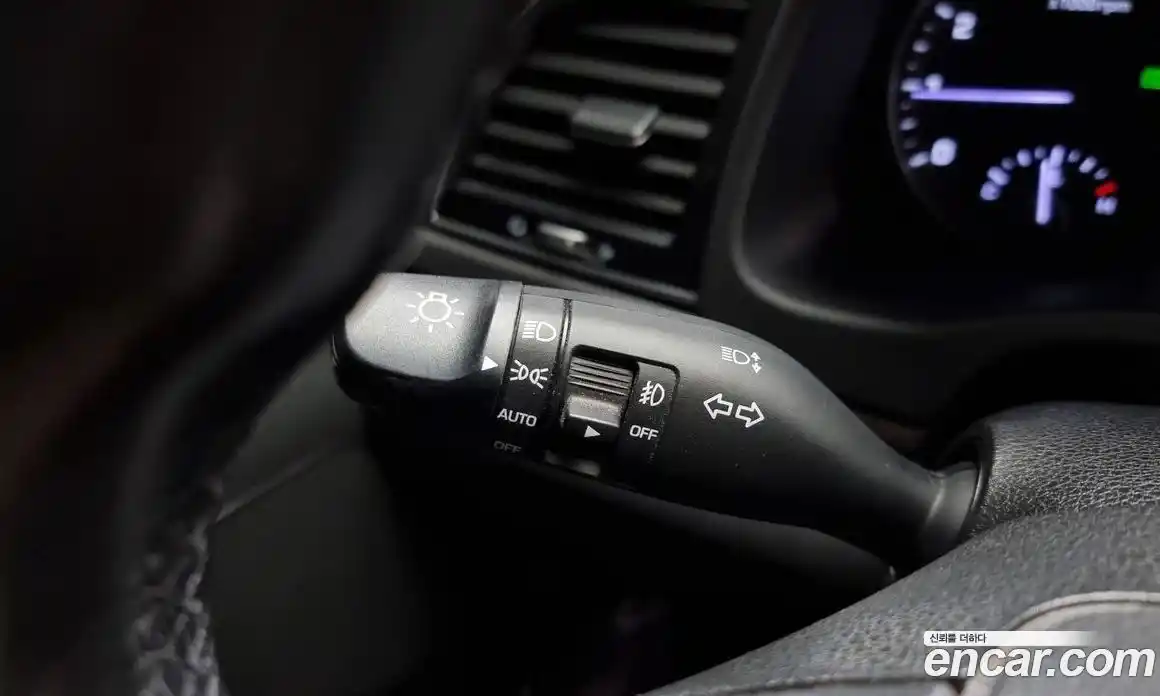 Hyundai Avante 2016 1.6 Автомат в Москве № 46871, фото 9