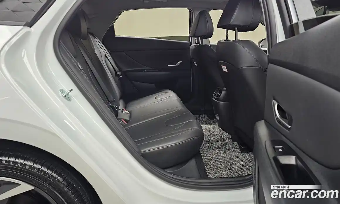 Hyundai Avante 2025 1.6 Автомат в Москве № 47438, фото 3