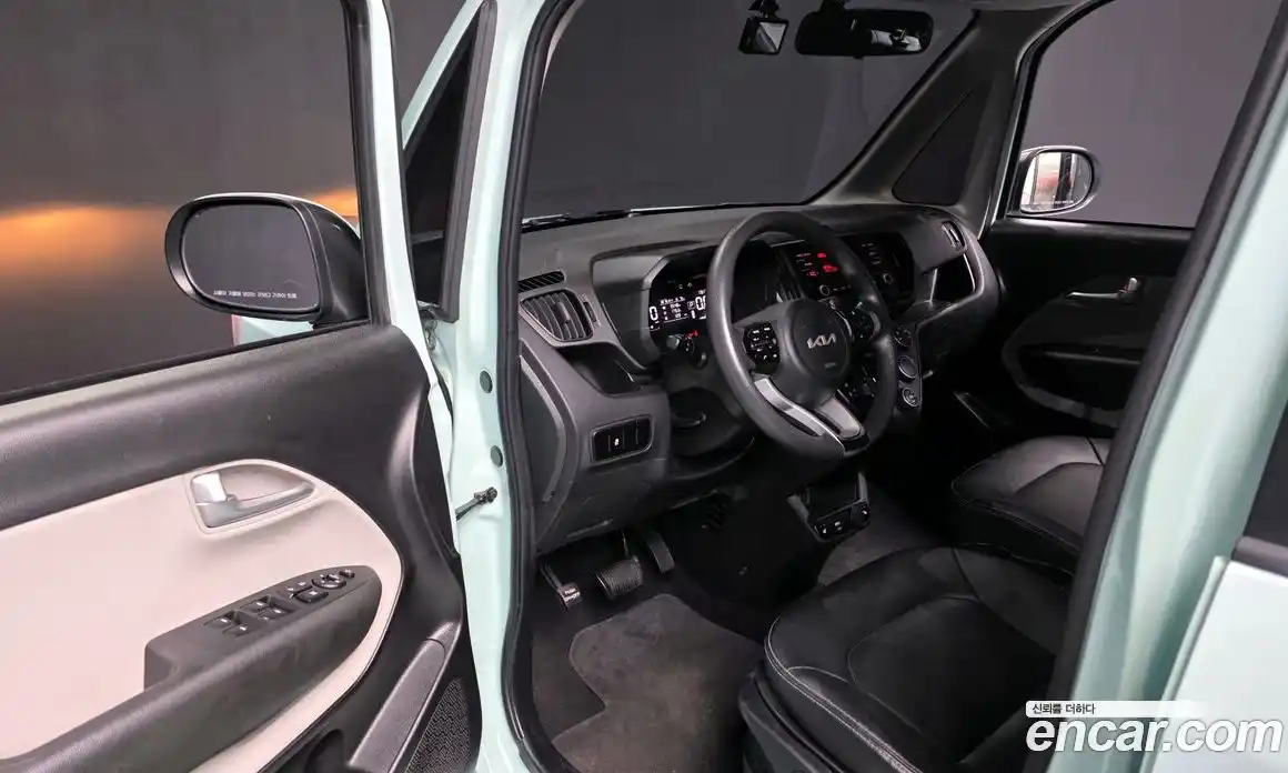 Kia Ray 2023 1.0 Автомат в Москве № 52668, фото 14