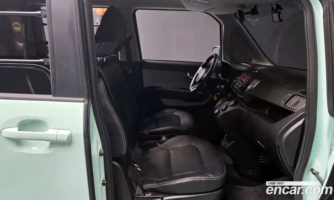 Kia Ray 2023 1.0 Автомат в Москве № 52668, фото 3