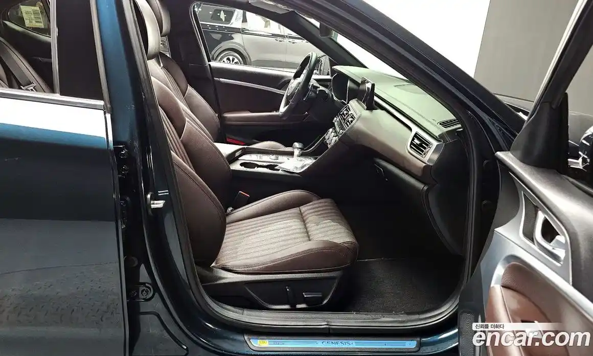 Genesis G70 2022 2.0 Автомат в Москве № 57989, фото 9