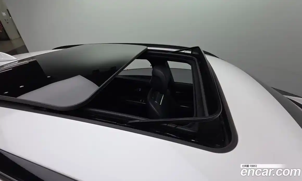 Genesis GV70 2022 2.5 Автомат в Москве № 81728, фото 16