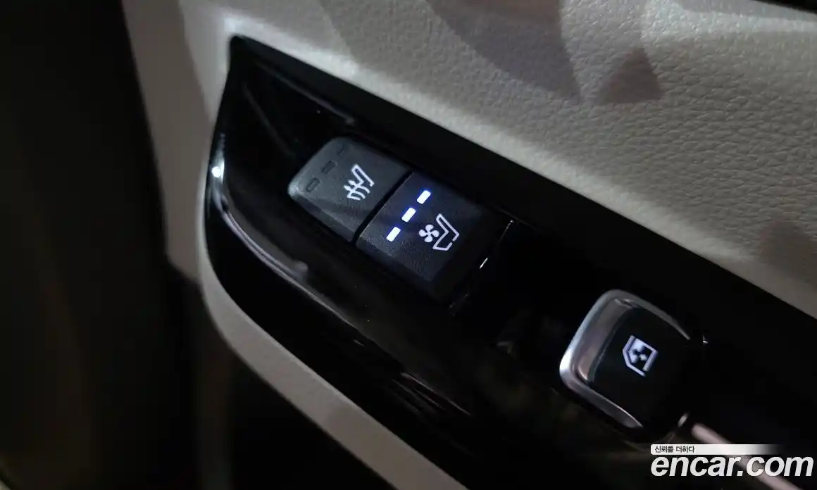 Kia Canival 2021 3.5 Автомат в Москве № 102145, фото 15