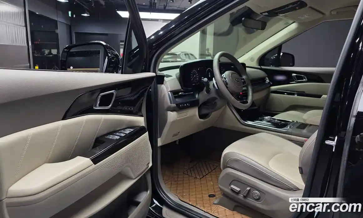 Kia Canival 2021 3.5 Автомат в Москве № 102145, фото 16