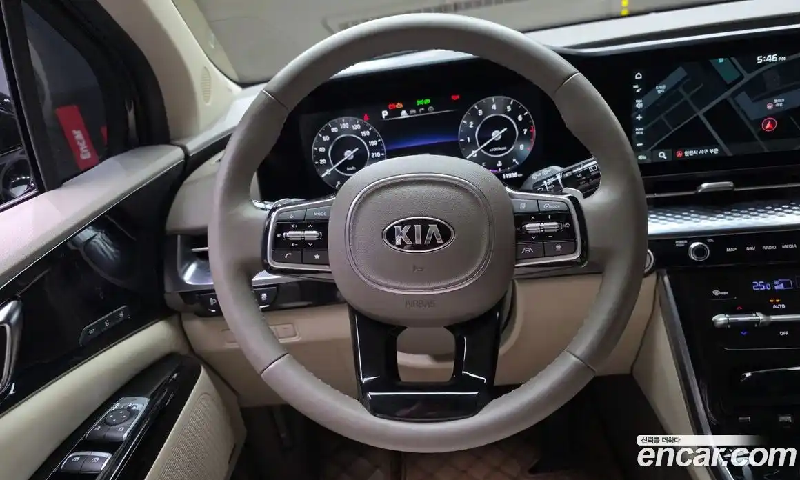 Kia Canival 2021 3.5 Автомат в Москве № 102145, фото 17