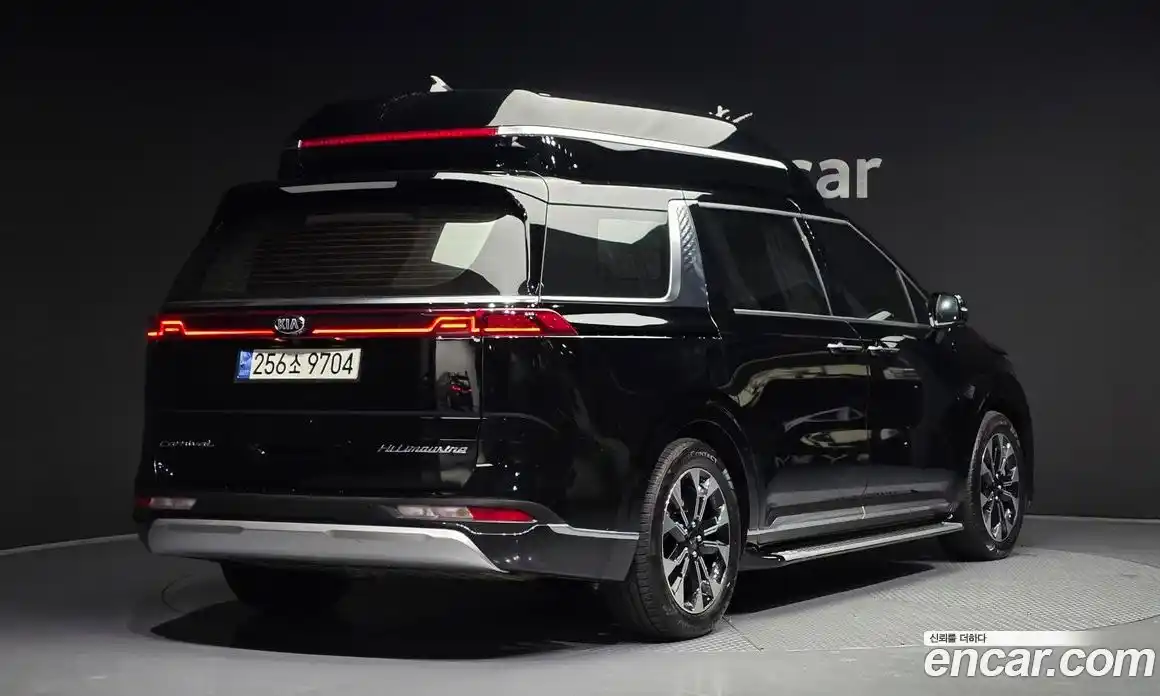 Kia Canival 2021 3.5 Автомат в Москве № 102145, фото 19