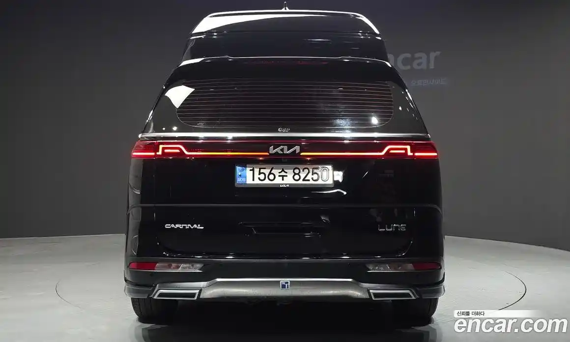 Kia Canival 2023 3.5 Автомат в Москве № 10214, фото 11