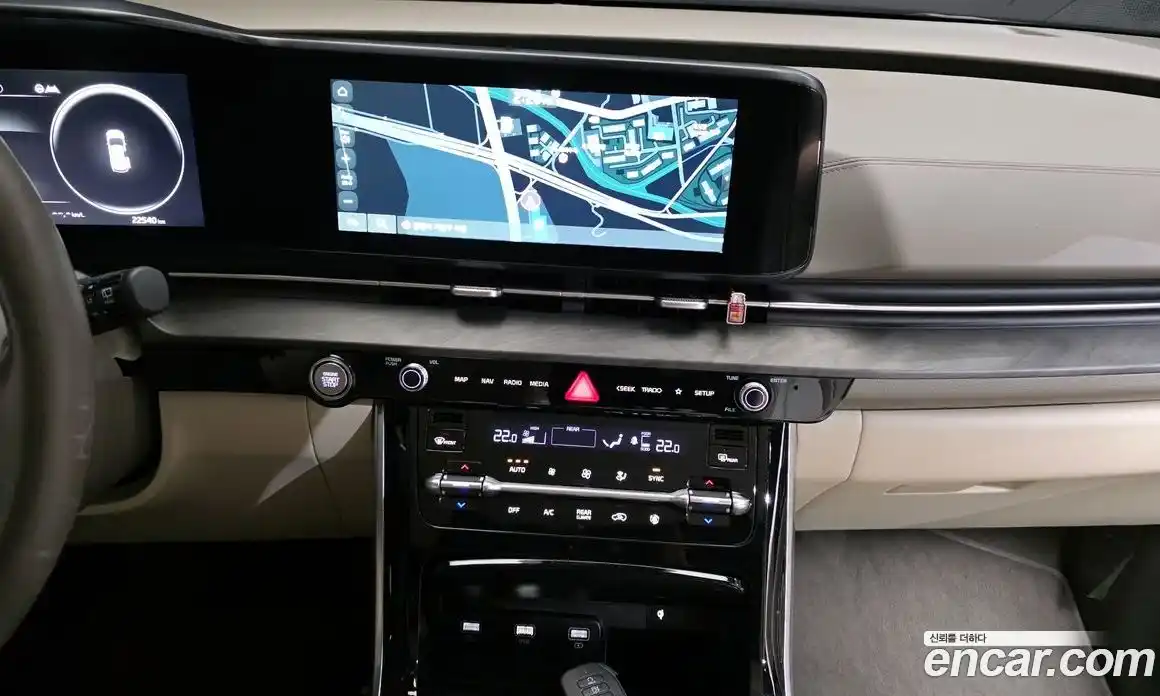 Kia Canival 2023 3.5 Автомат в Москве № 10214, фото 16