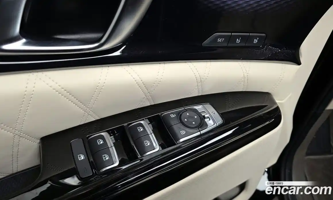 Kia Canival 2023 3.5 Автомат в Москве № 10214, фото 5