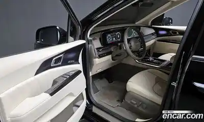 Kia Canival 2023 3.5 Автомат в Москве № 10214, миниатюра 10