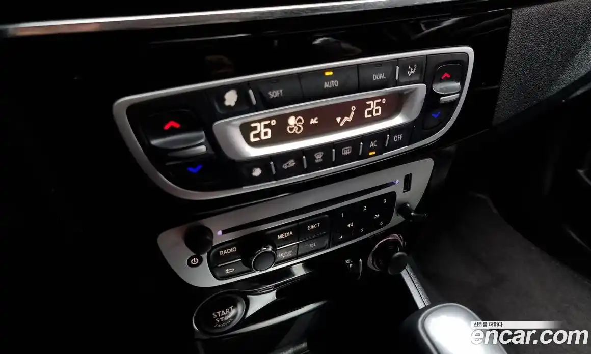 Renault SM3 2016 1.6 Автомат в Москве № 106578, фото 9