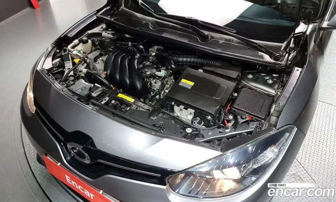 Renault SM3 2016 1.6 Автомат в Москве № 106578, фото 10