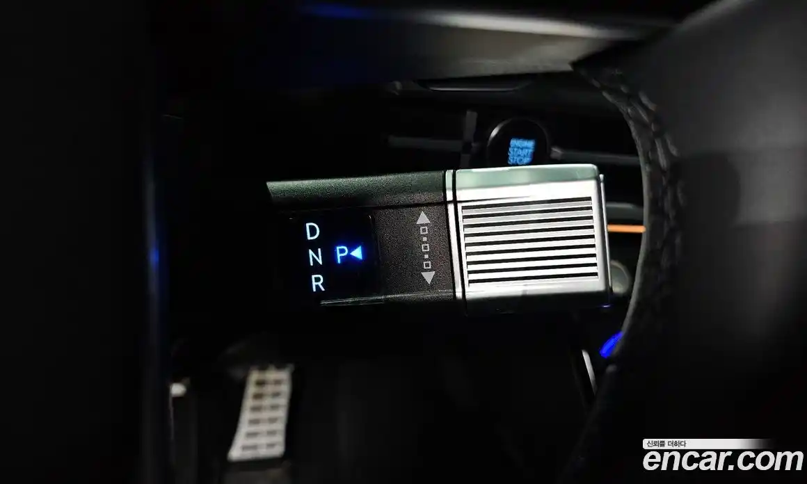 Hyundai Santa Fe 2024 1.6 Автомат в Москве № 109713, фото 15