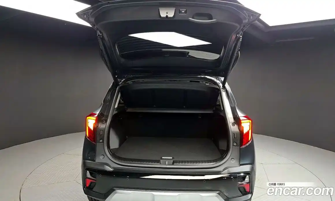 Kia Seltos 2023 1.6 Автомат в Москве № 114441, фото 20