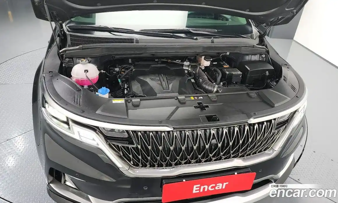 Kia Canival 2023 3.5 Автомат в Москве № 115520, фото 13