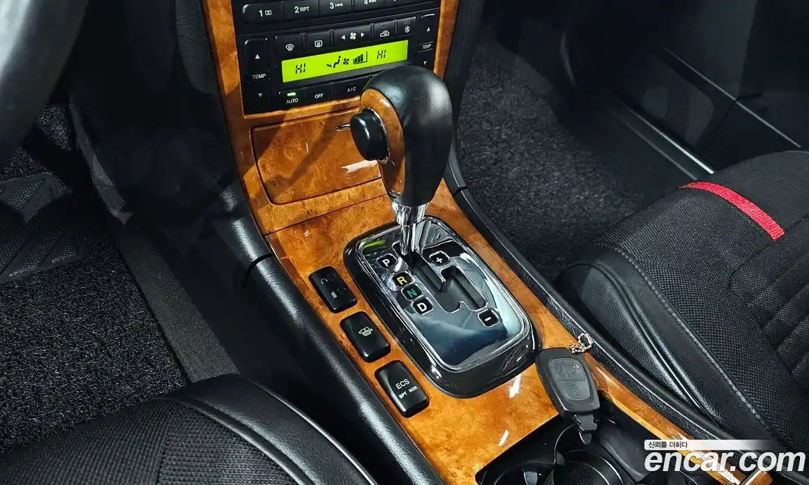 Kia Opirus 2005 3.8 Автомат в Москве № 115583, фото 13