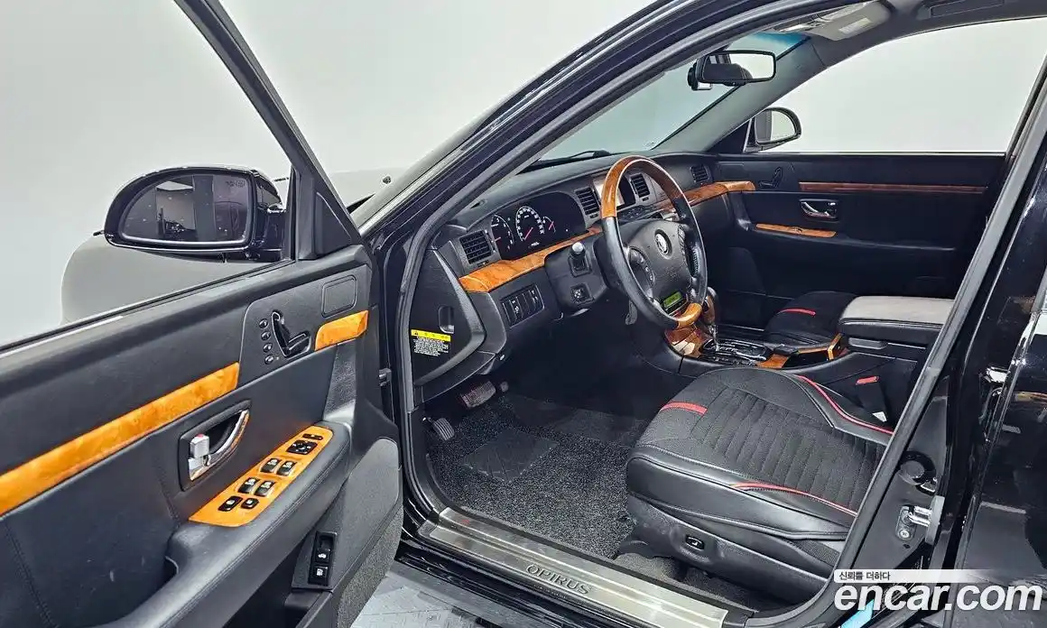 Kia Opirus 2005 3.8 Автомат в Москве № 115583, фото 14