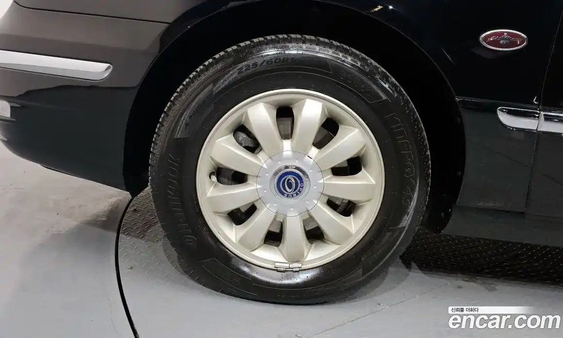 Kia Opirus 2005 3.8 Автомат в Москве № 115583, фото 9