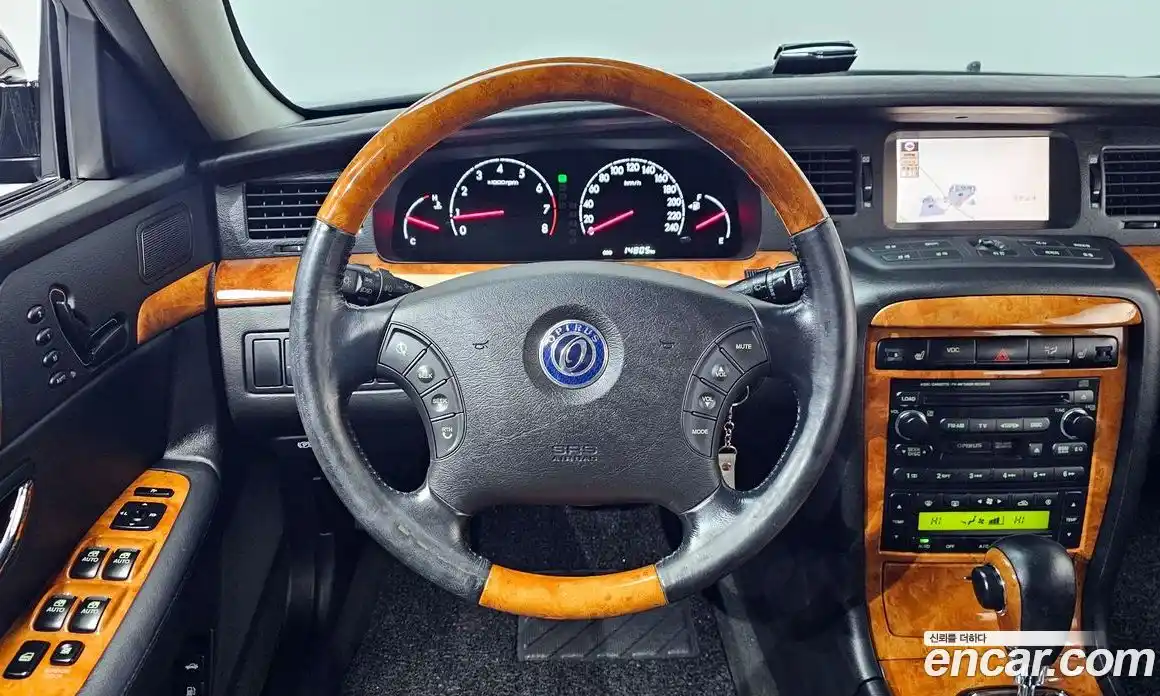 Kia Opirus 2005 3.8 Автомат в Москве № 115583, фото 10