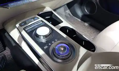 Genesis GV70 2021 2.5 Автомат в Москве № 117959, миниатюра 12