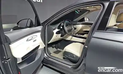 Genesis GV70 2021 2.5 Автомат в Москве № 117959, миниатюра 7