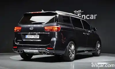 Kia Canival 2019 2.2 Автомат в Москве № 120203, миниатюра 12