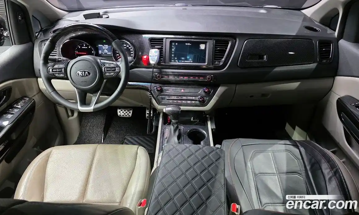 Kia Canival 2019 2.2 Автомат в Москве № 120203, фото 16