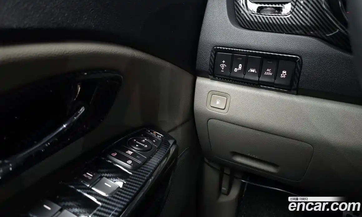 Kia Canival 2019 2.2 Автомат в Москве № 120203, фото 4